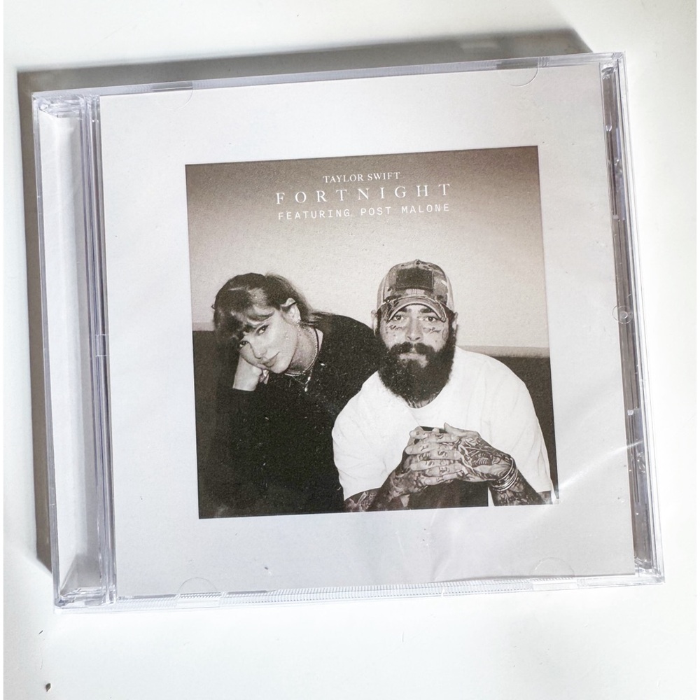TAYLOR SWIFT - FORTNITE (ft Post Malone)  CD BRAND NEW
